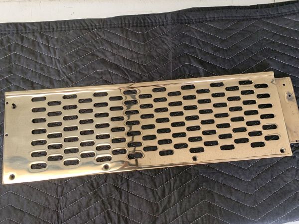 polished metal 600x450