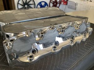Polished cylinder head 2 600x450
